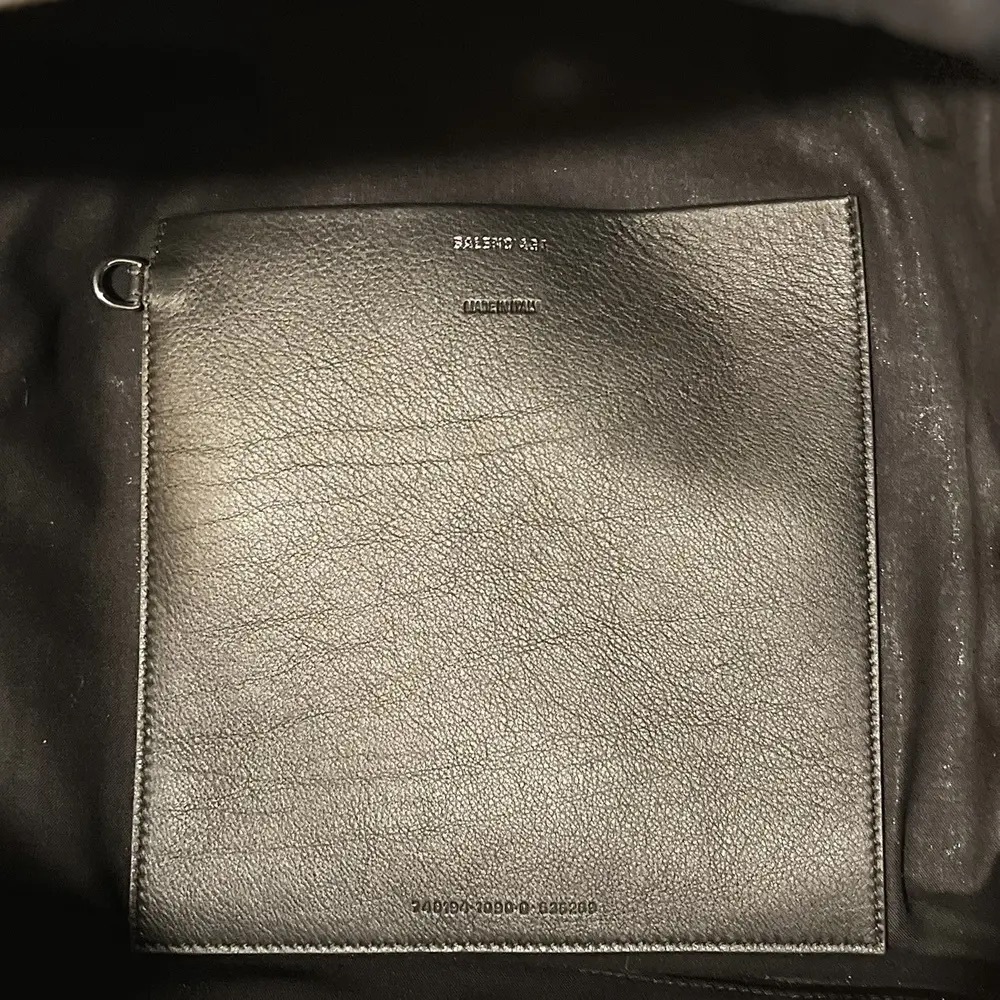 Balenciaga $3150 Giant 4X4 Leather Box Bag, 748194 - Picture 12 of 16